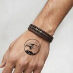 دستبند چرمی مردانه مدل DERI 799